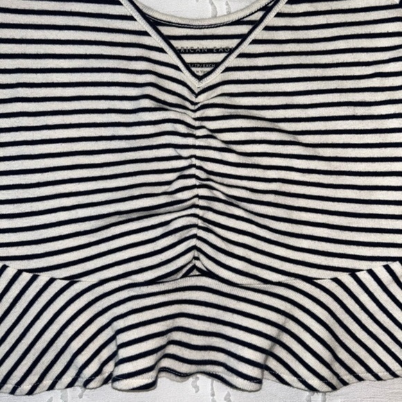 American Eagle striped, ruffled hem crop top - sz XS - Picture 2 of 6